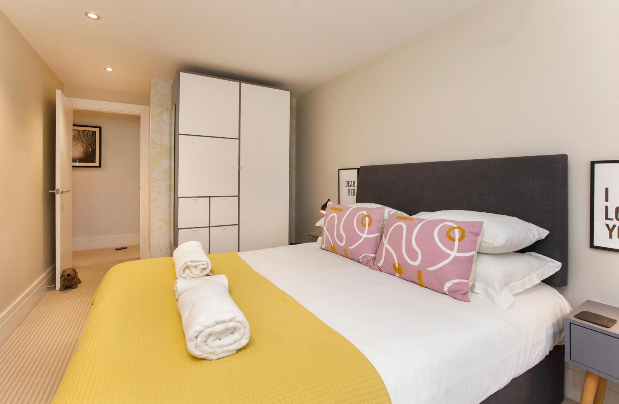 Compton Lodge Luxury Apartment-Free Parking York Ngoại thất bức ảnh