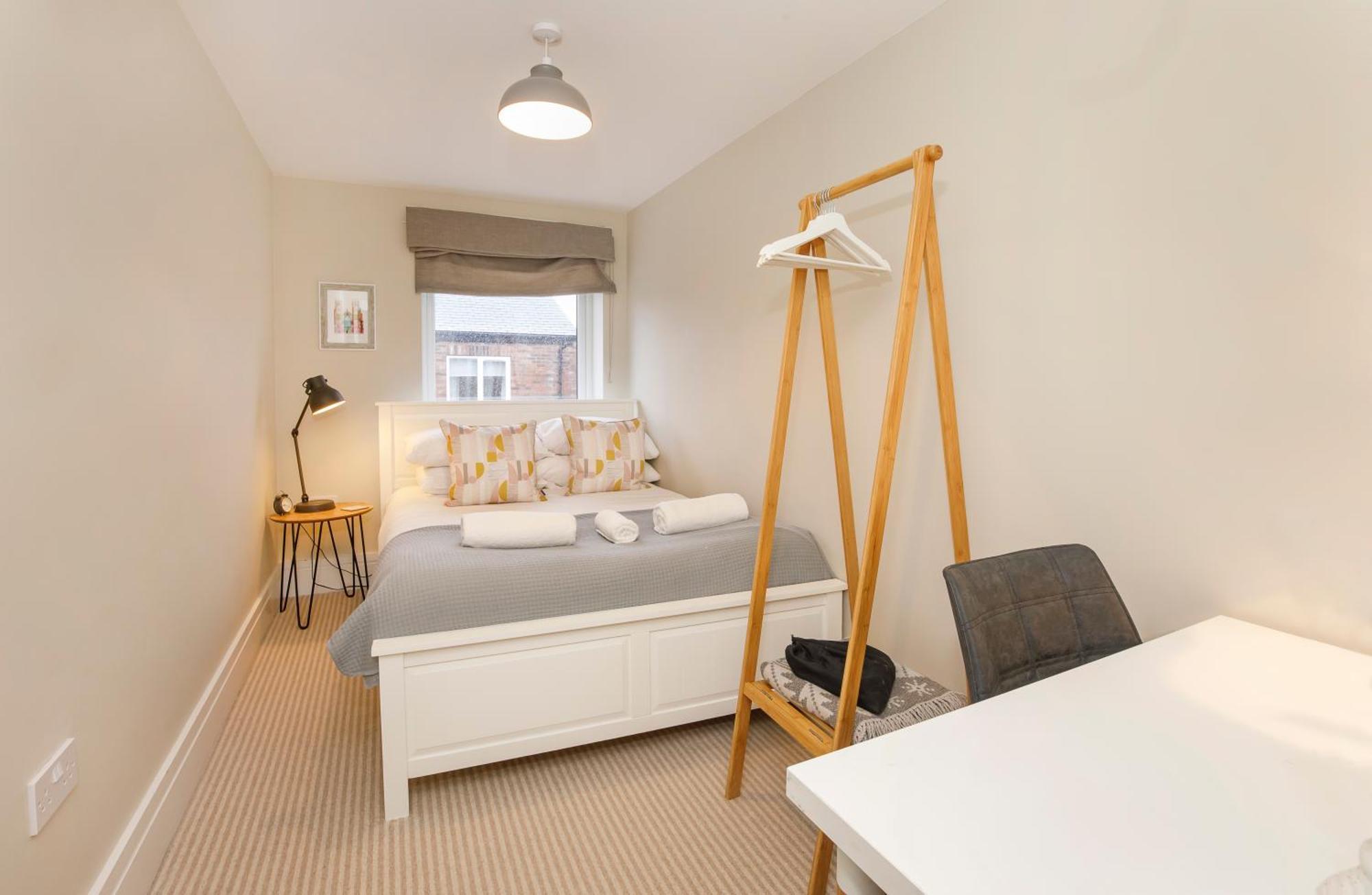 Compton Lodge Luxury Apartment-Free Parking York Ngoại thất bức ảnh