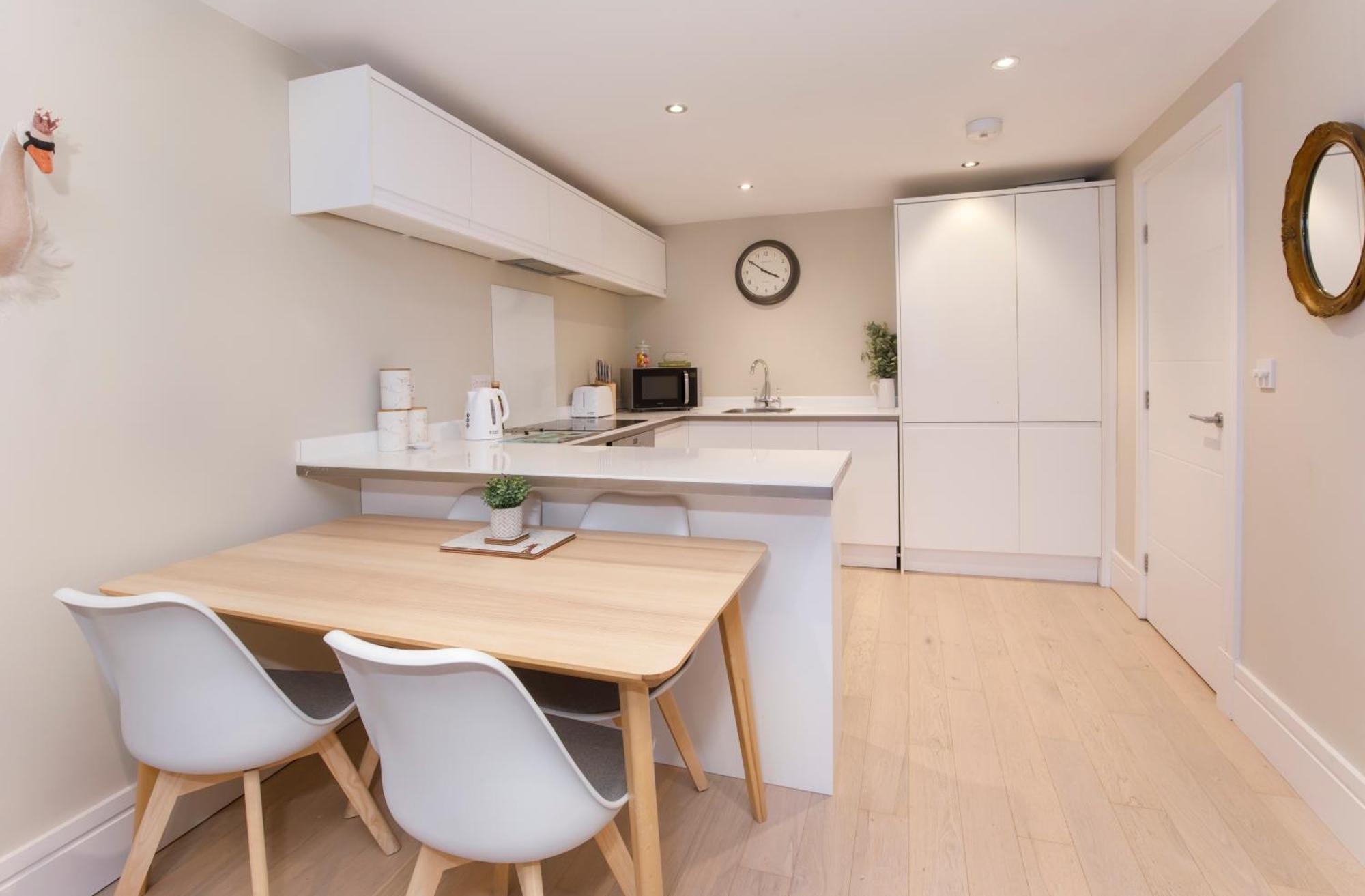 Compton Lodge Luxury Apartment-Free Parking York Ngoại thất bức ảnh